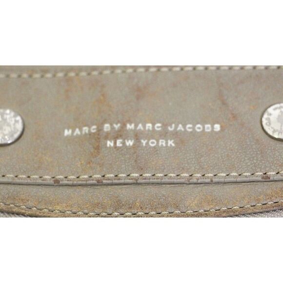 Marc Jacobs OLIVE GRAY DISTRESSED GENUINE LEATHER FLAP SHOULDER BAG CROSS BODY - Picture 2 of 9